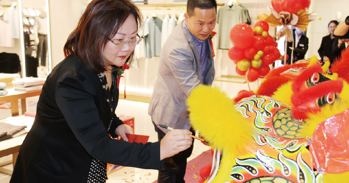 西安万利官网百货（熙地港店）